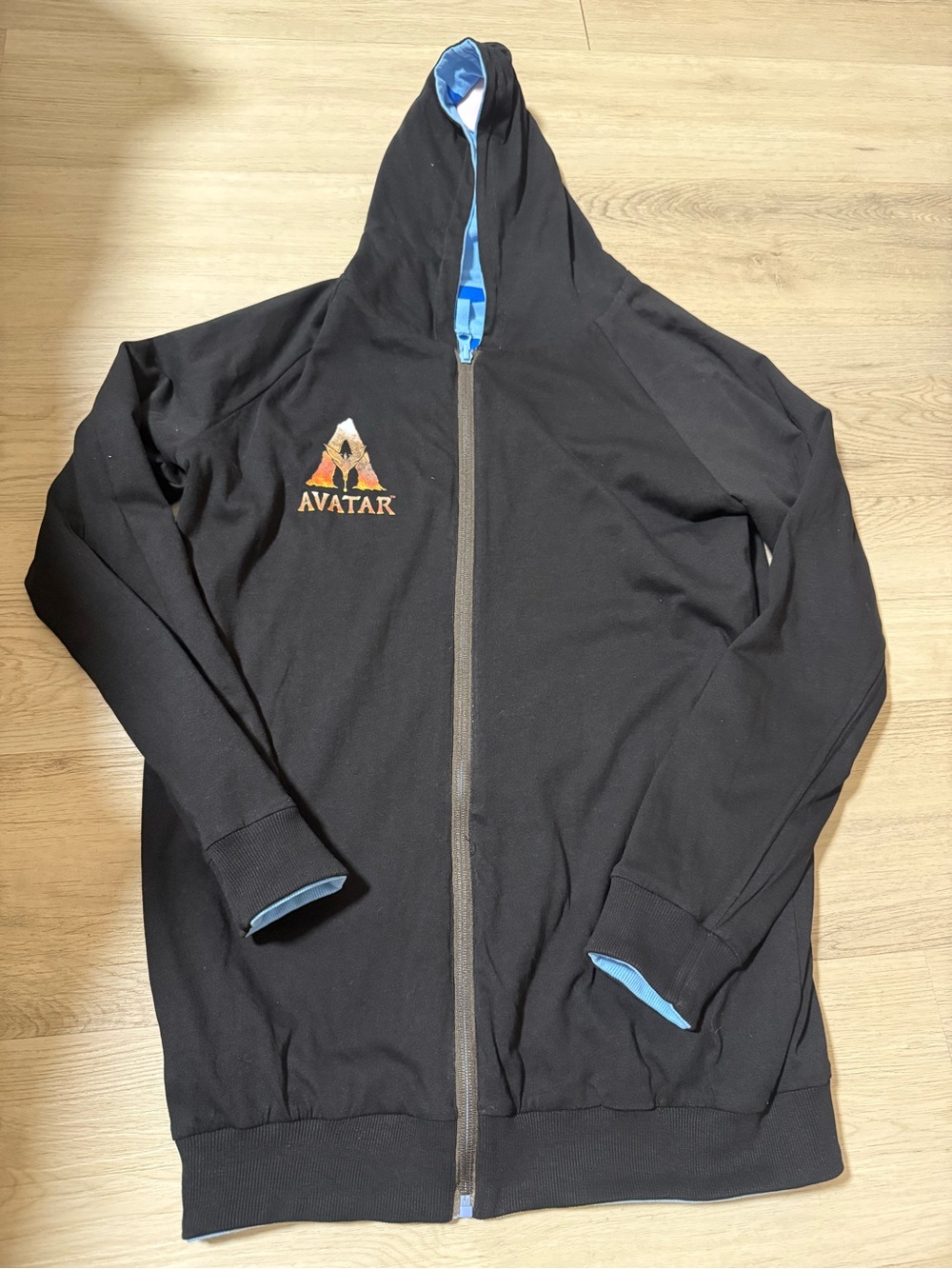RARE AVATAR Fire & Ash Movie REVERSIBLE Promo Na’vi Hoodie Ears Disney Sz Small - Picture 5 of 9